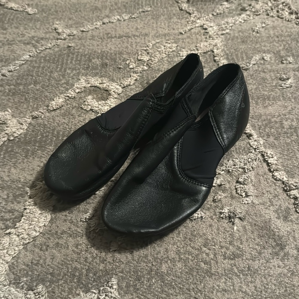Alexandra jazz shoes